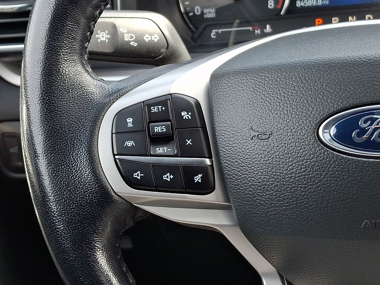 2022 Ford Explorer XLT - Photo 22