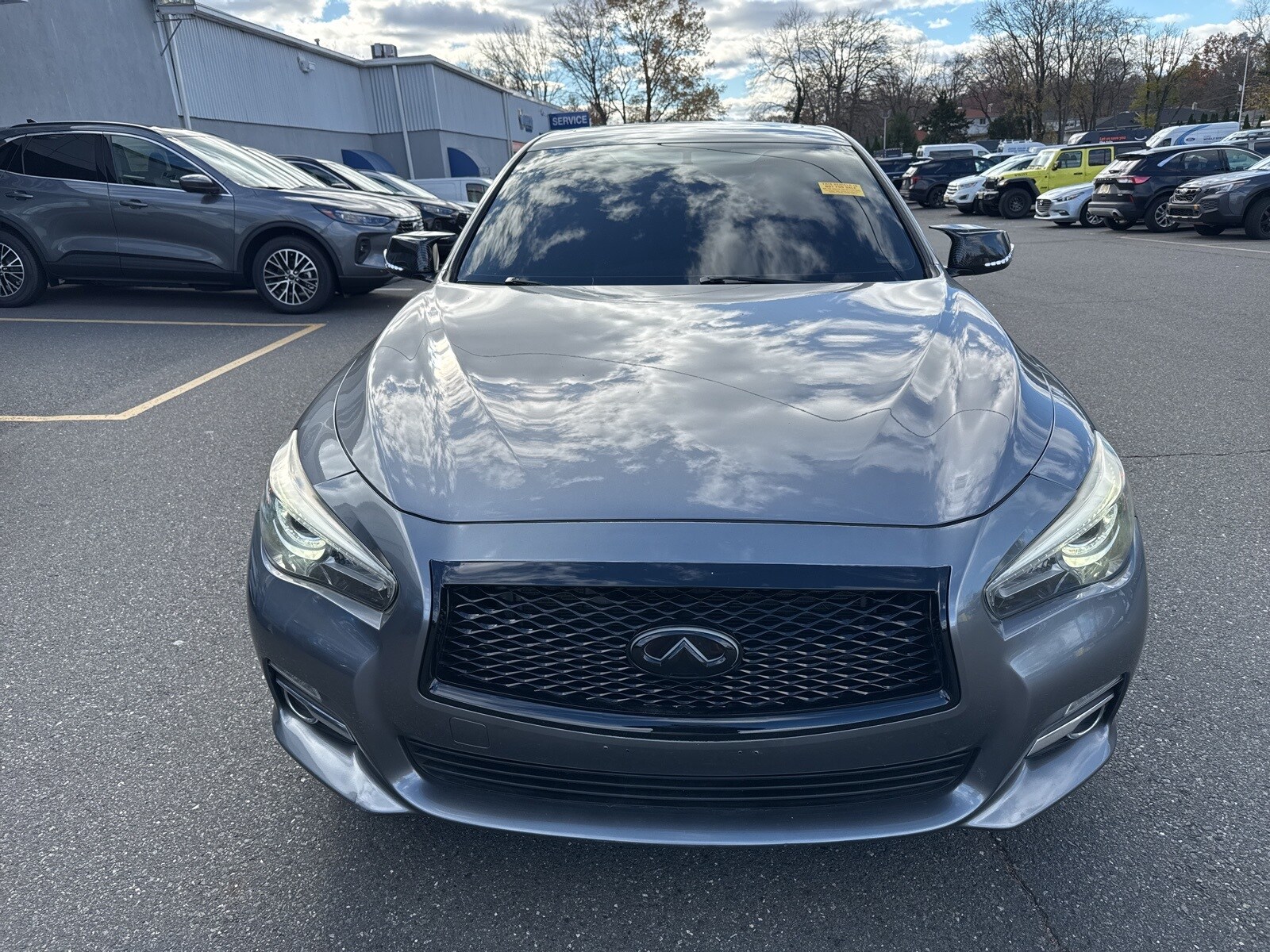 2015 Infiniti Q50 Premium photo 2