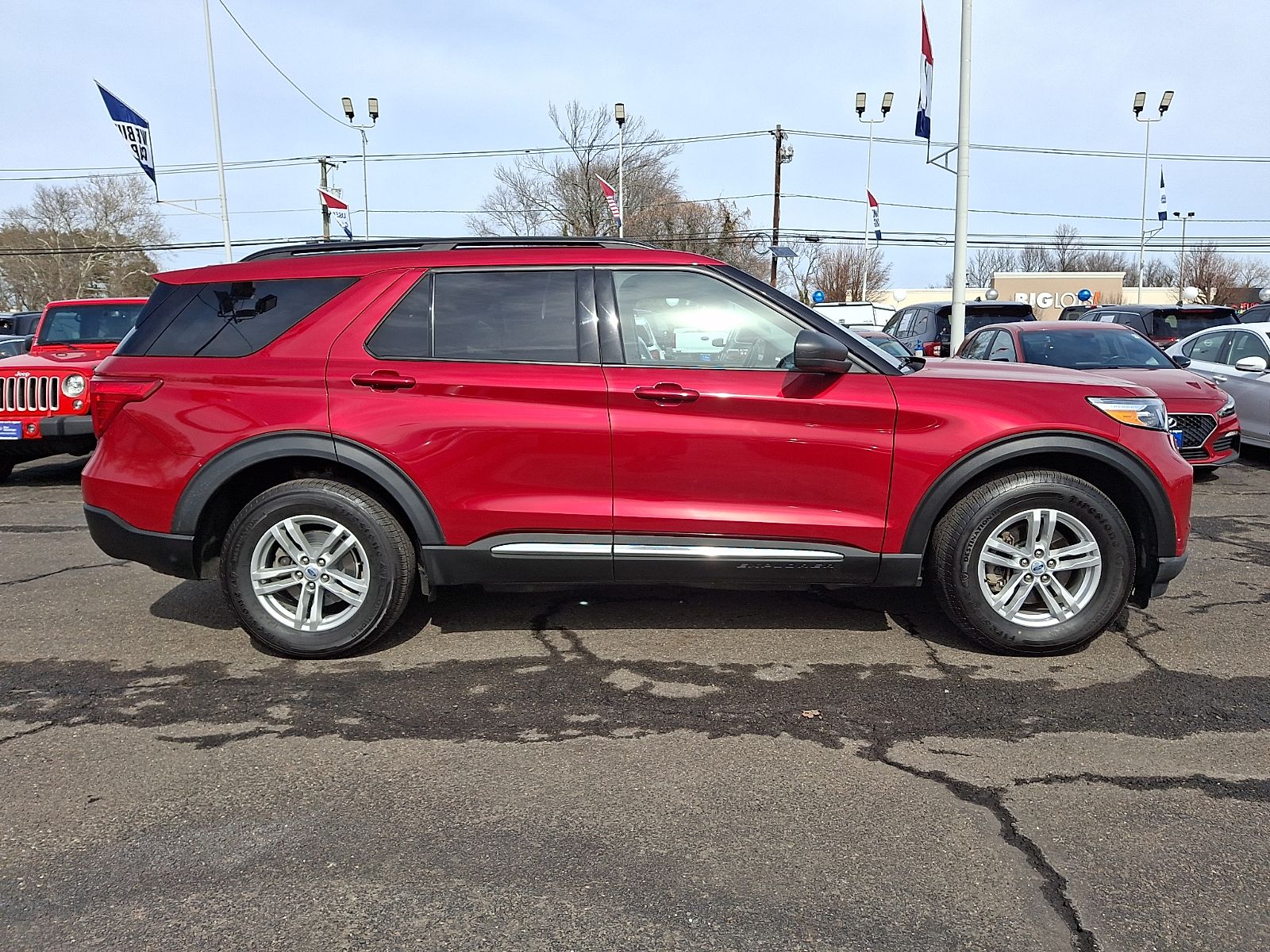 2022 Ford Explorer XLT - Photo 7