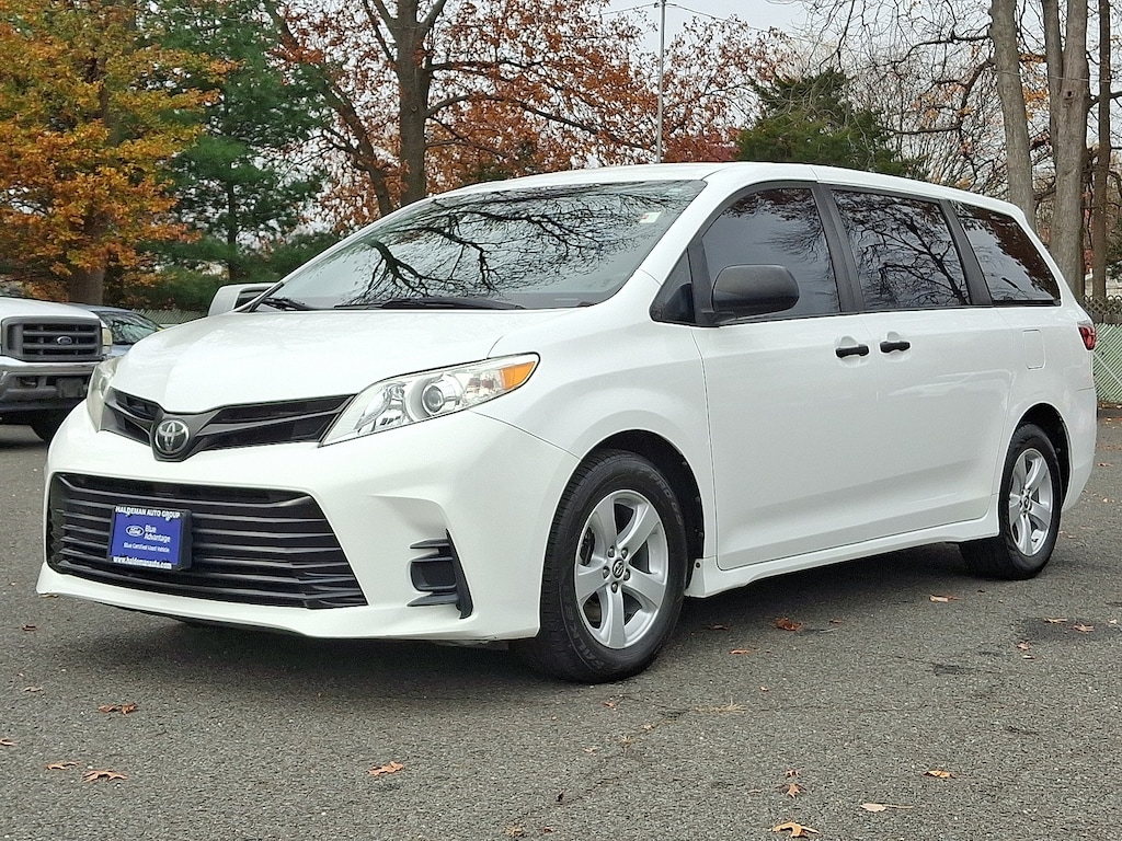 Certified 2018 Toyota Sienna L Minivan/Van