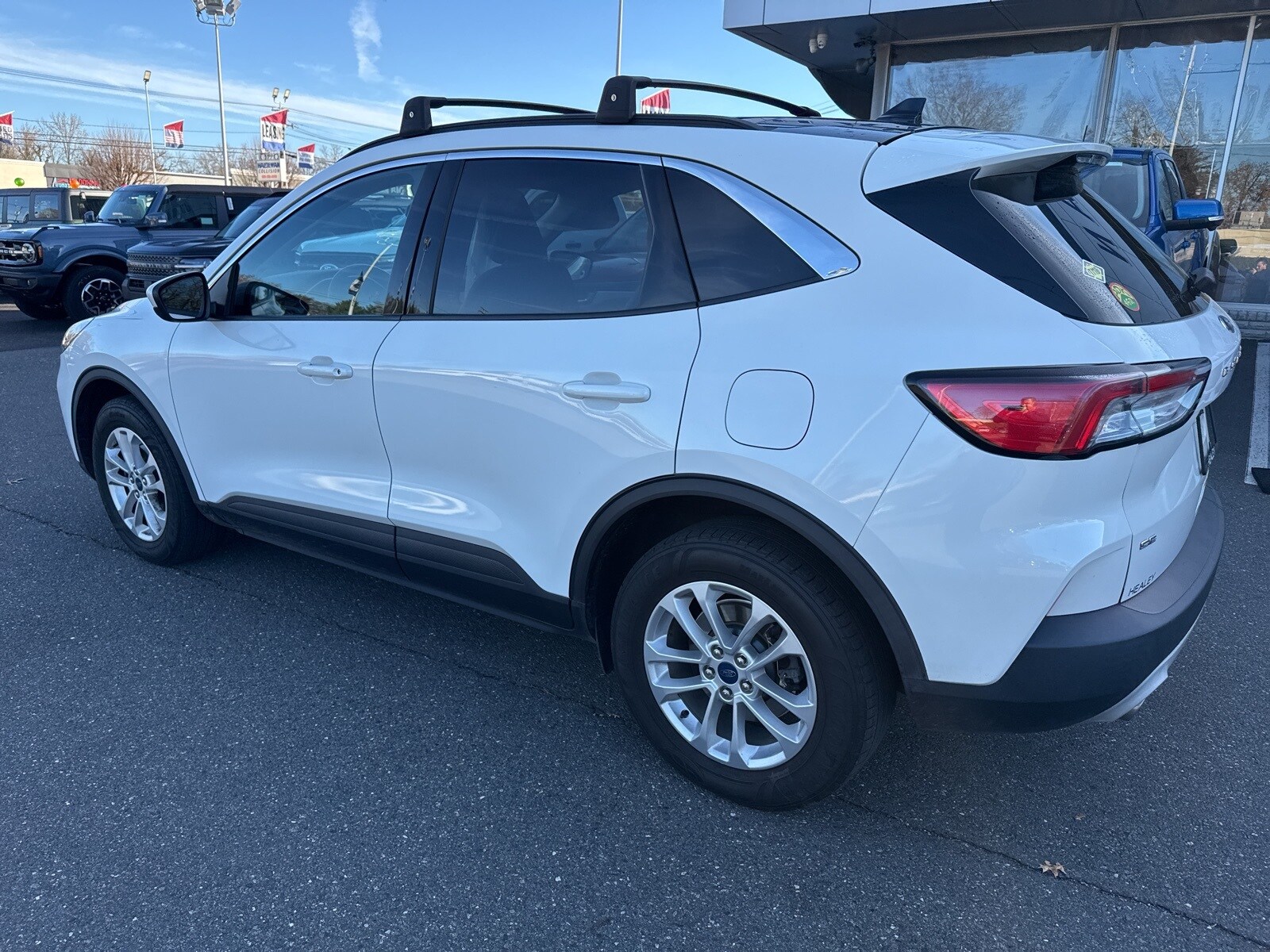 2020 Ford Escape SE photo 4