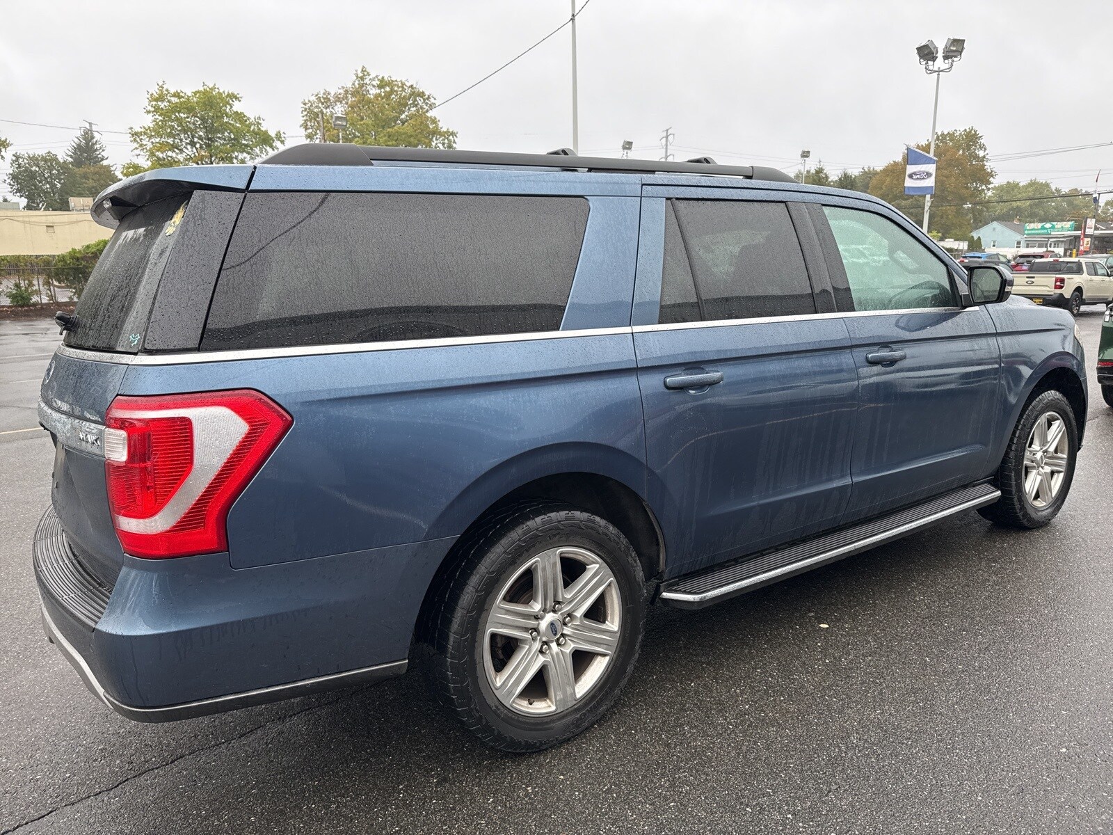 2020 Ford Expedition MAX XLT photo 4