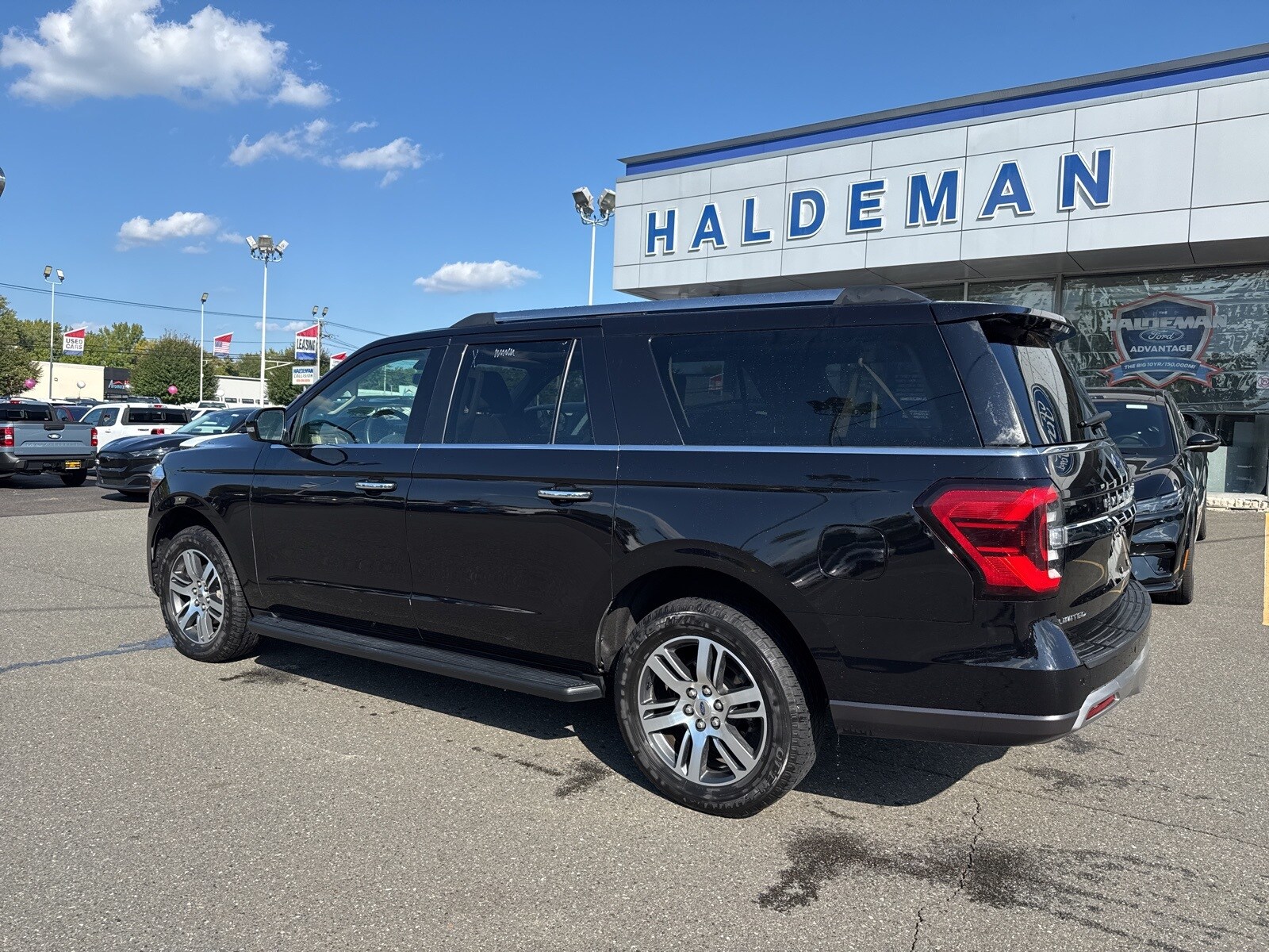 2024 Ford Expedition MAX Limited photo 2