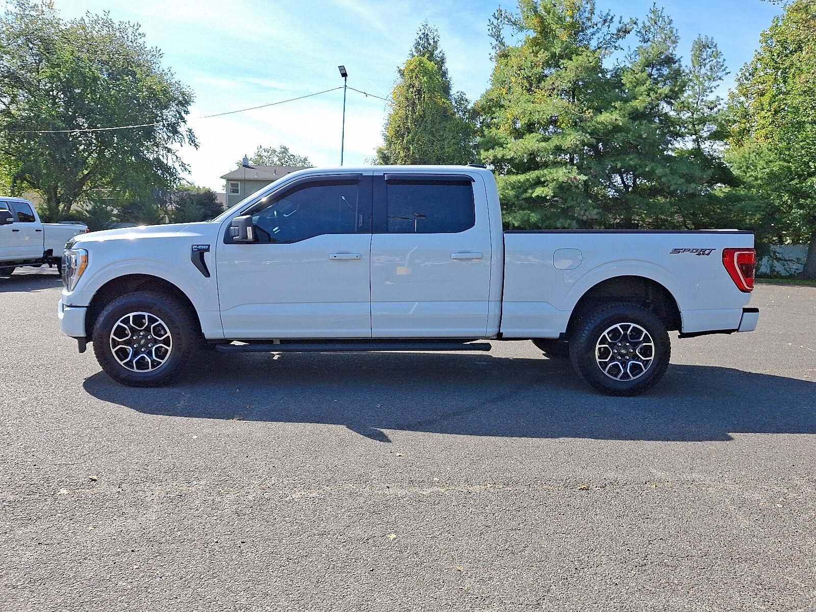 2022 Ford F-150 XLT photo 4