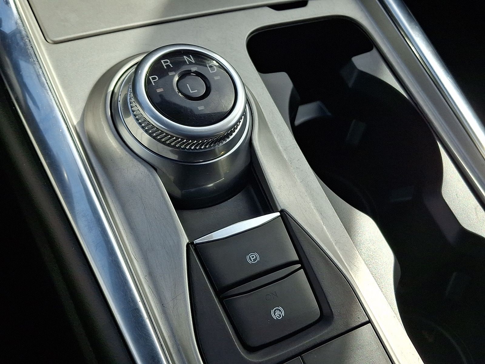 2022 Ford Explorer XLT - Photo 15