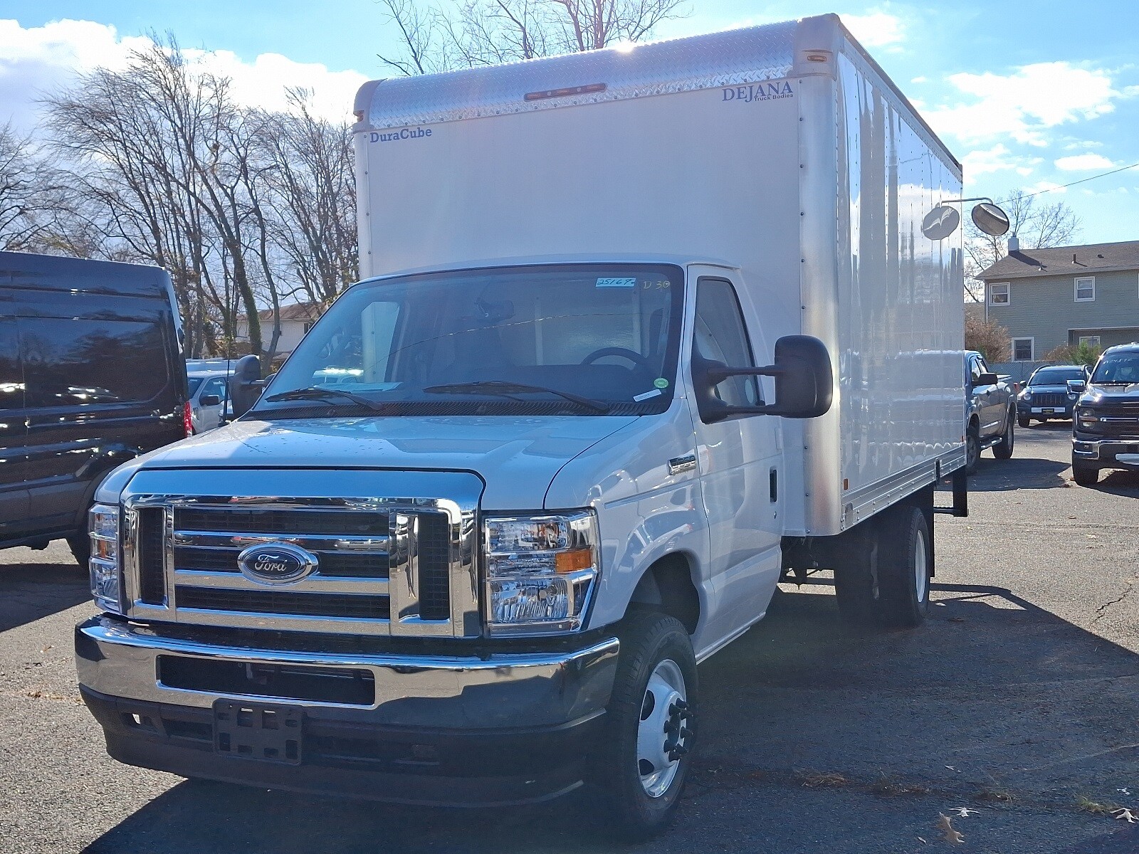 2025 Ford E-350 Base photo 3