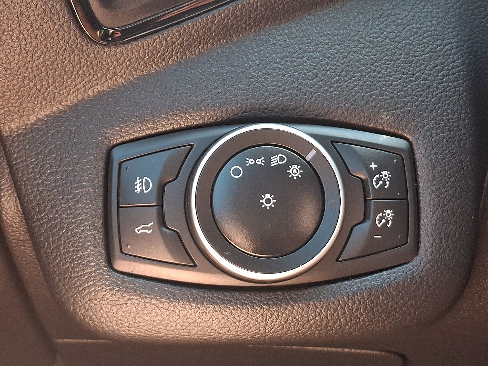 2018 Ford Escape SEL - Photo 24