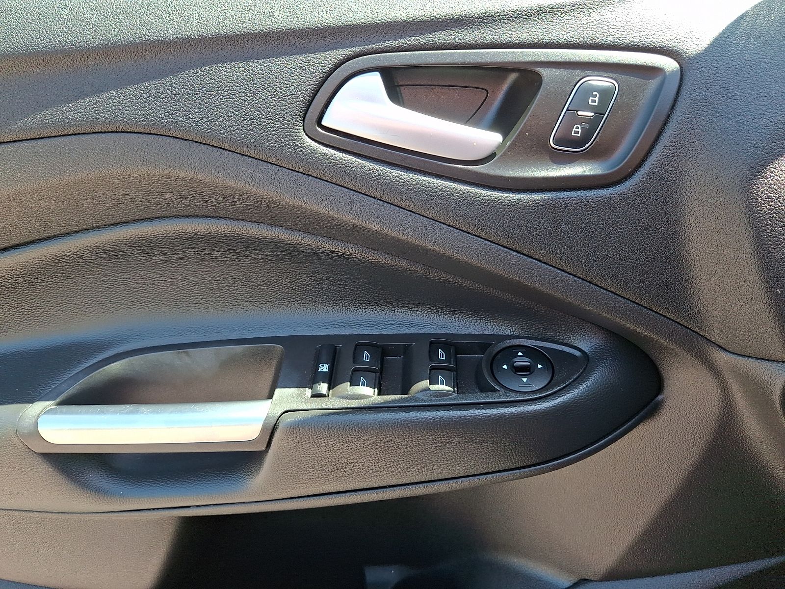 2018 Ford Escape SEL - Photo 13