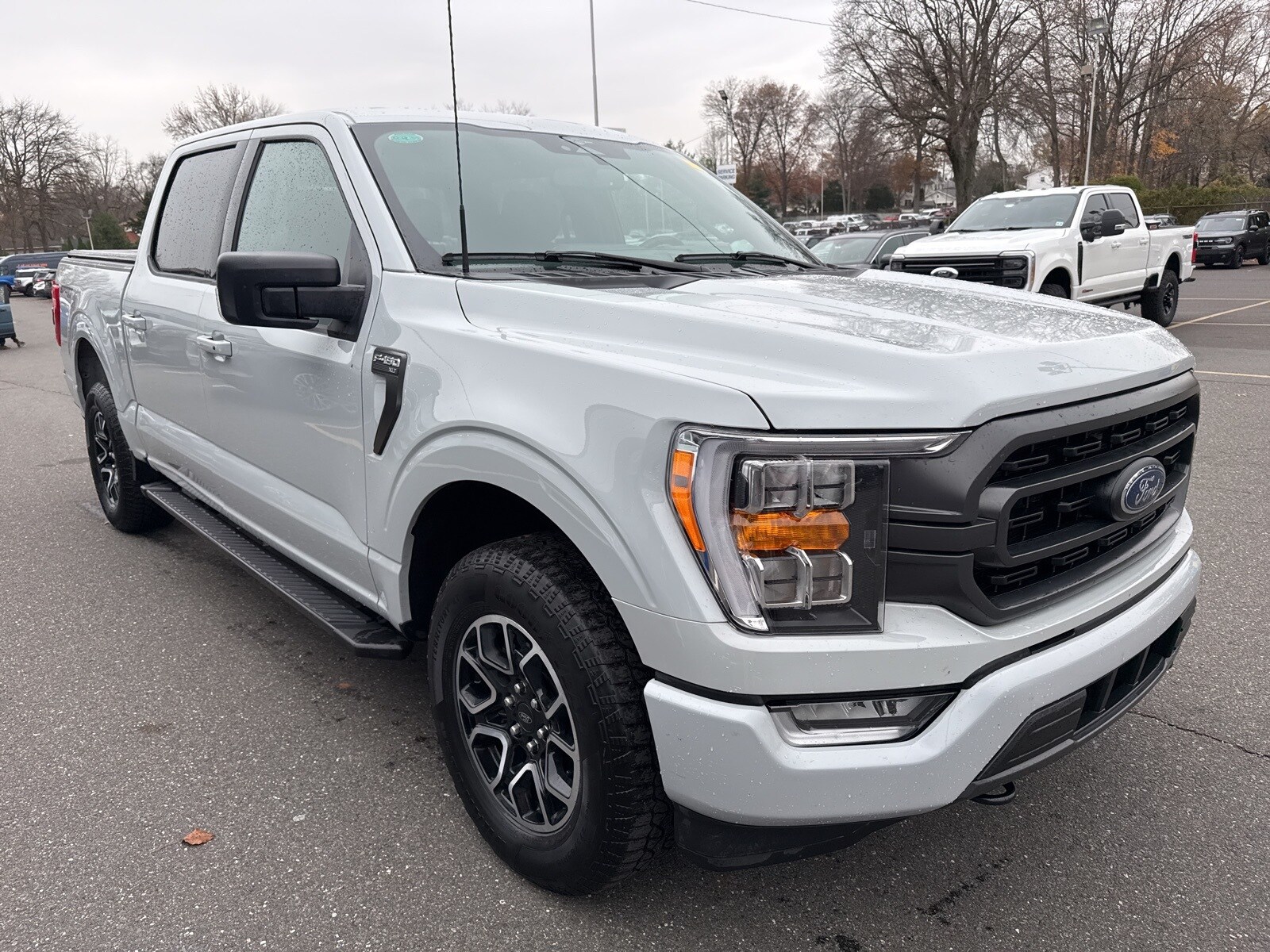 2023 Ford F-150 XLT photo 2