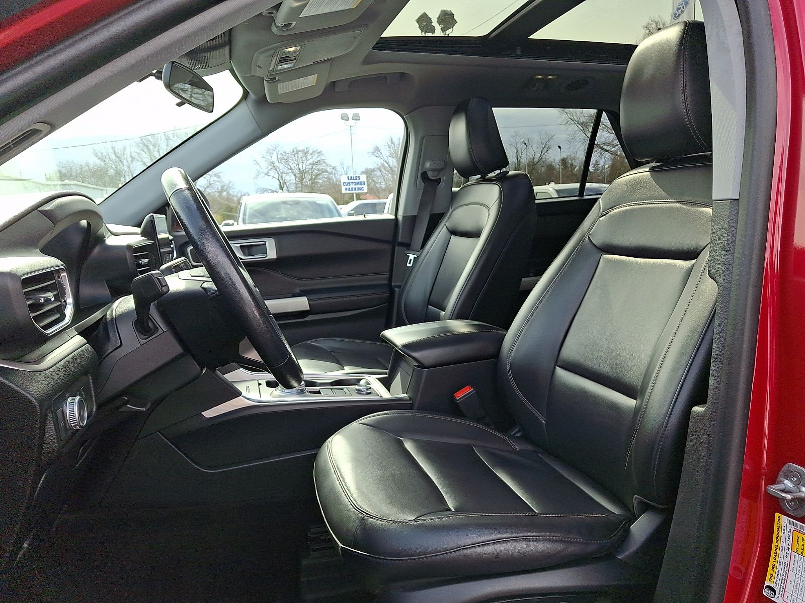 2022 Ford Explorer XLT - Photo 13