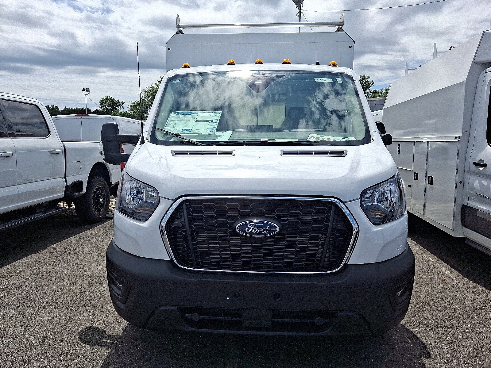 2025 Ford Transit photo 2