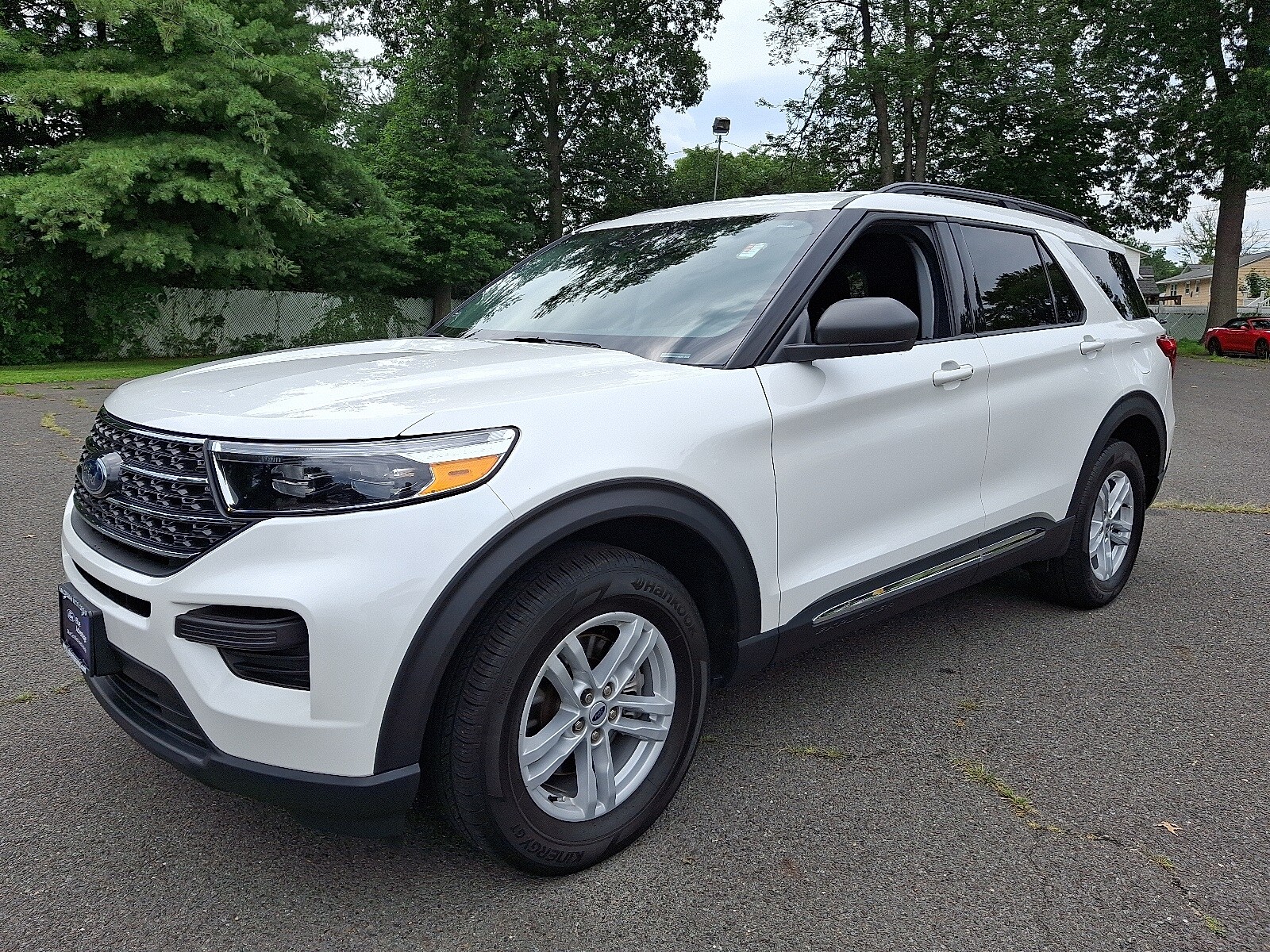 2024 Ford Explorer XLT photo 3