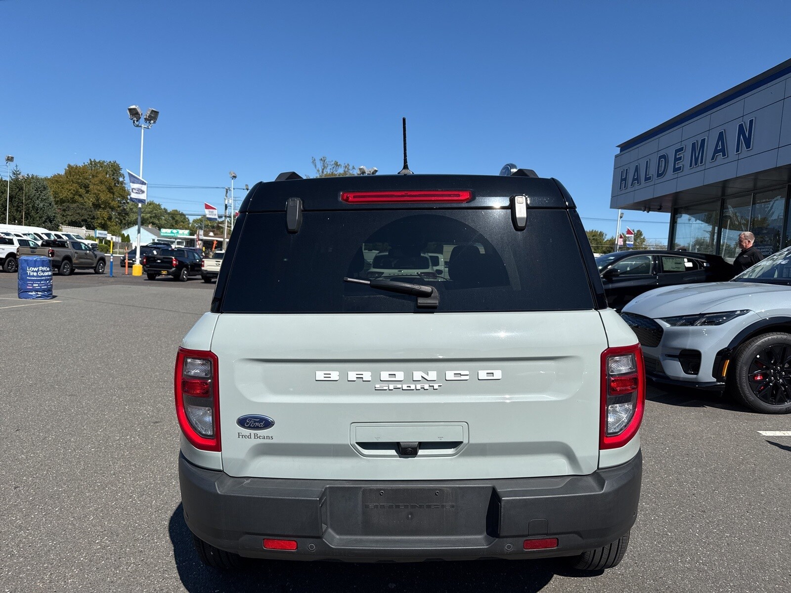 2023 Ford Bronco Sport Outer Banks photo 2