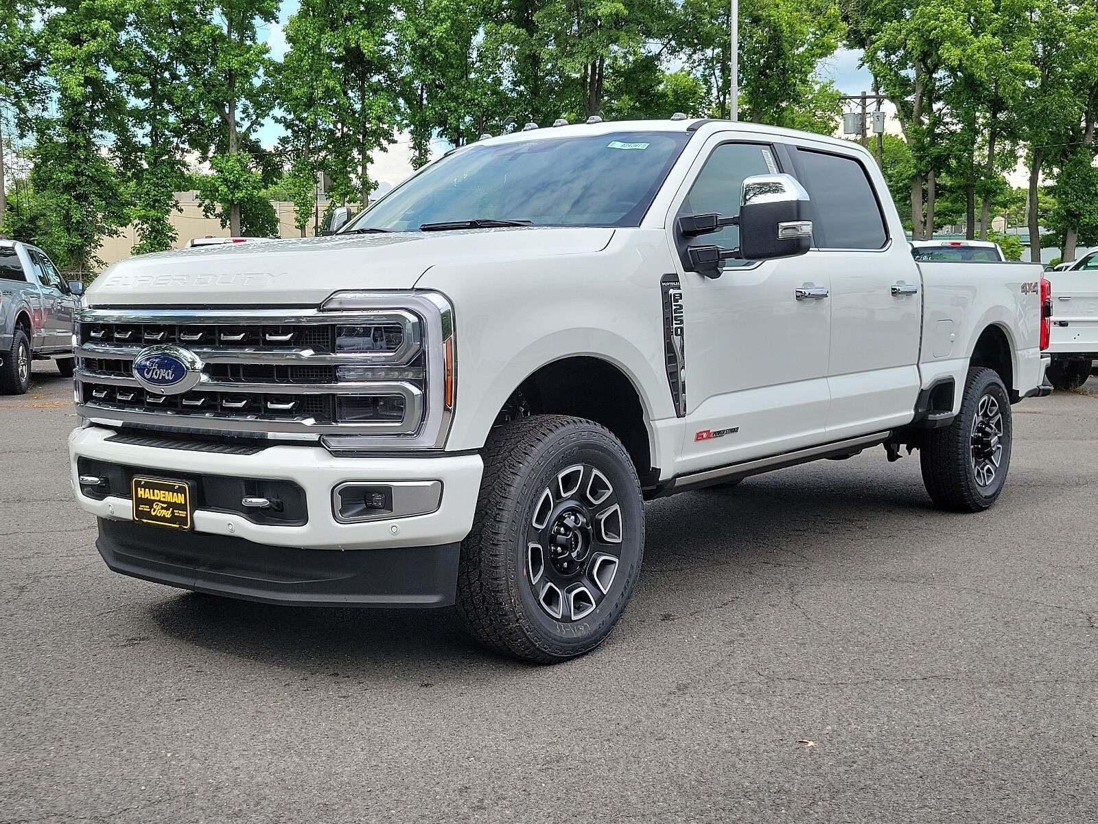 2024 Ford F-250 photo 2