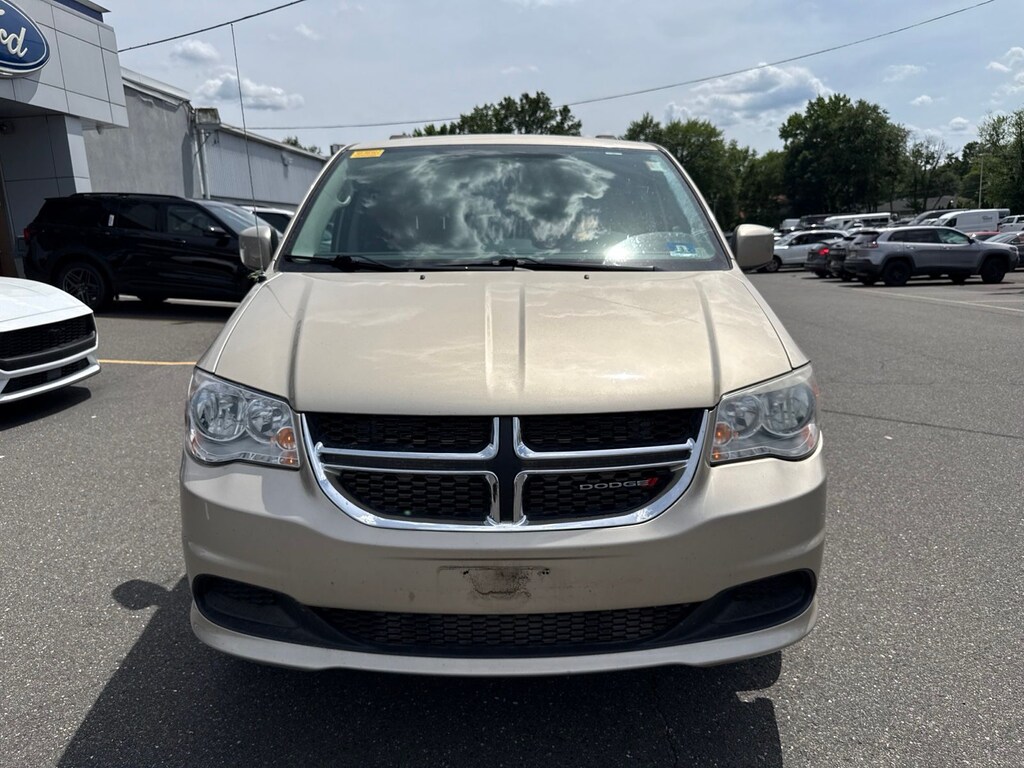 Used 2015 Dodge Grand Caravan SXT Minivan/Van