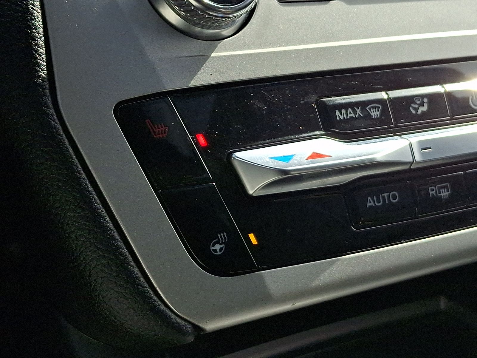 2022 Ford Explorer XLT - Photo 26