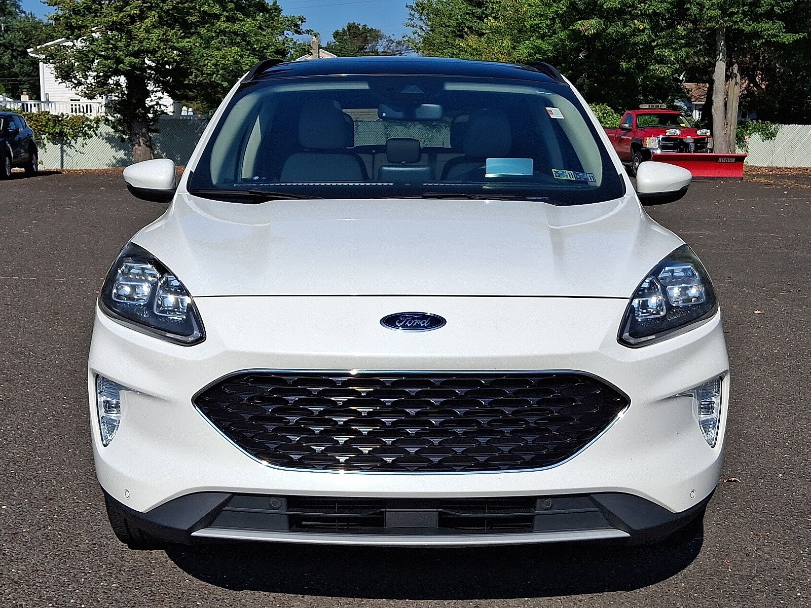 2020 Ford Escape Titanium photo 2