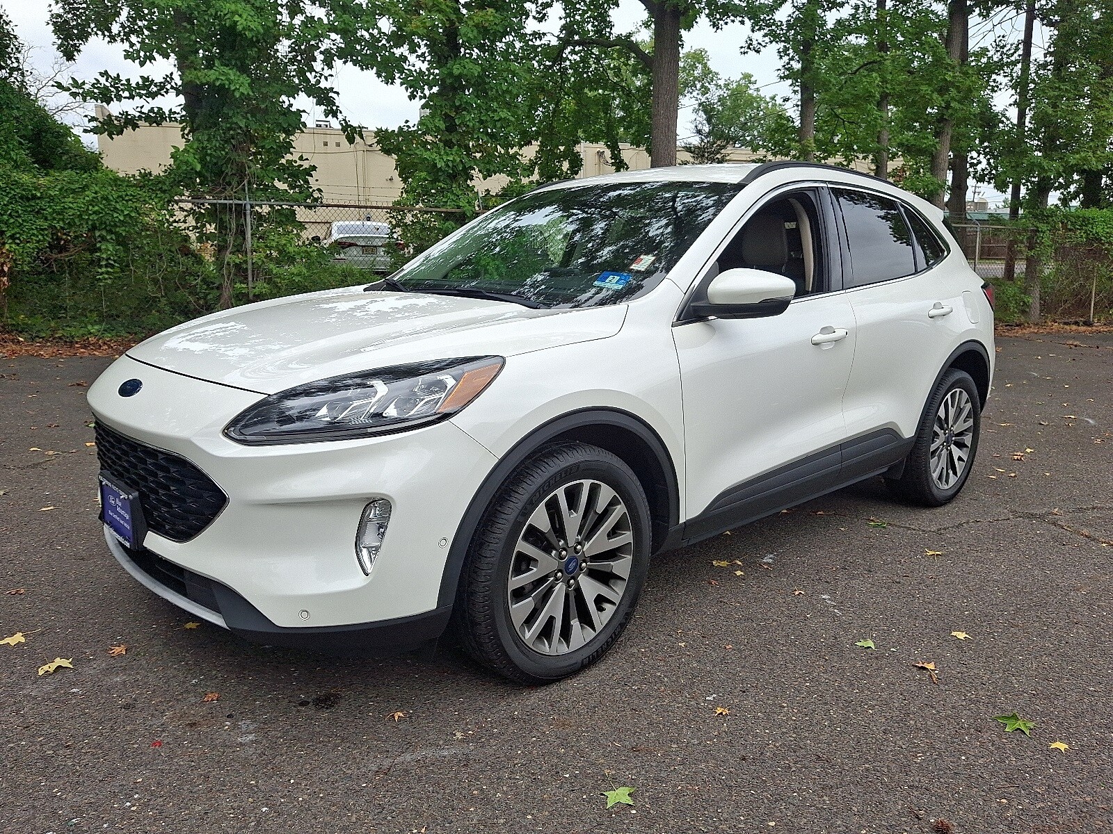 2020 Ford Escape Titanium photo 3