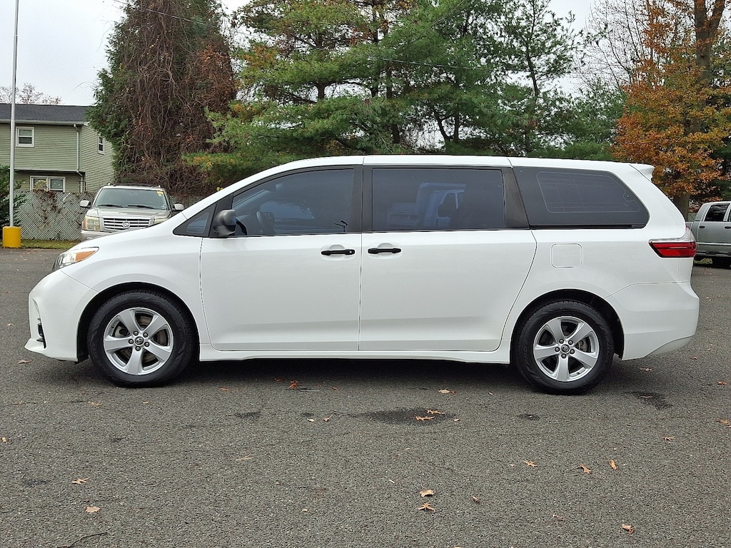 Certified 2018 Toyota Sienna L Minivan/Van