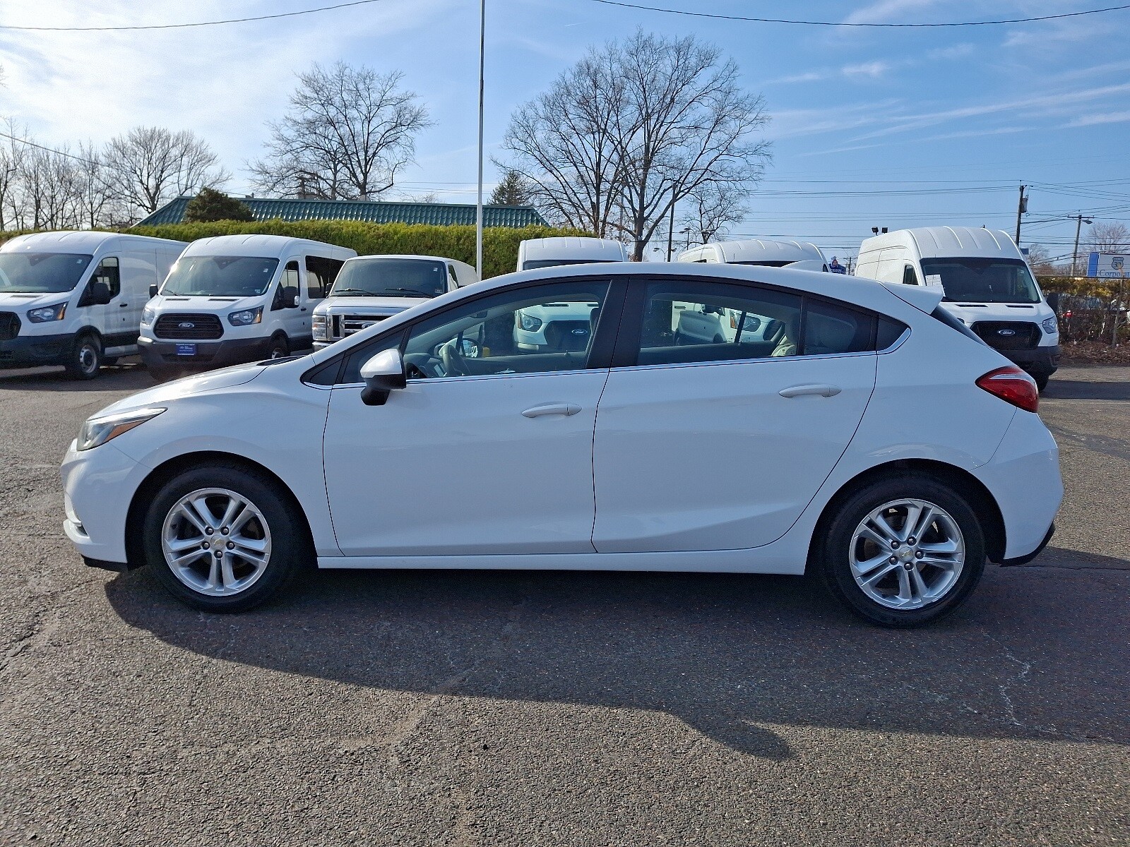2017 Chevrolet Cruze LT photo 4