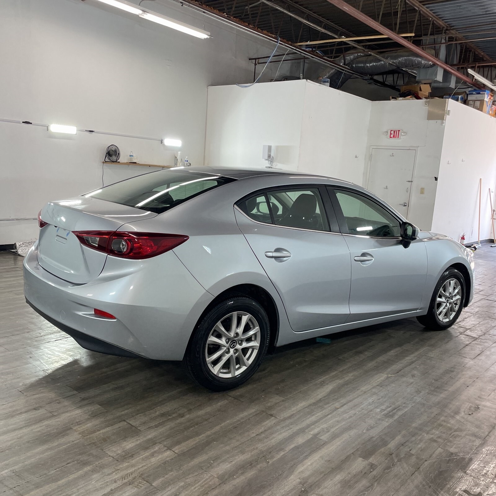 2017 Mazda Mazda3 Sport Sedan photo 4