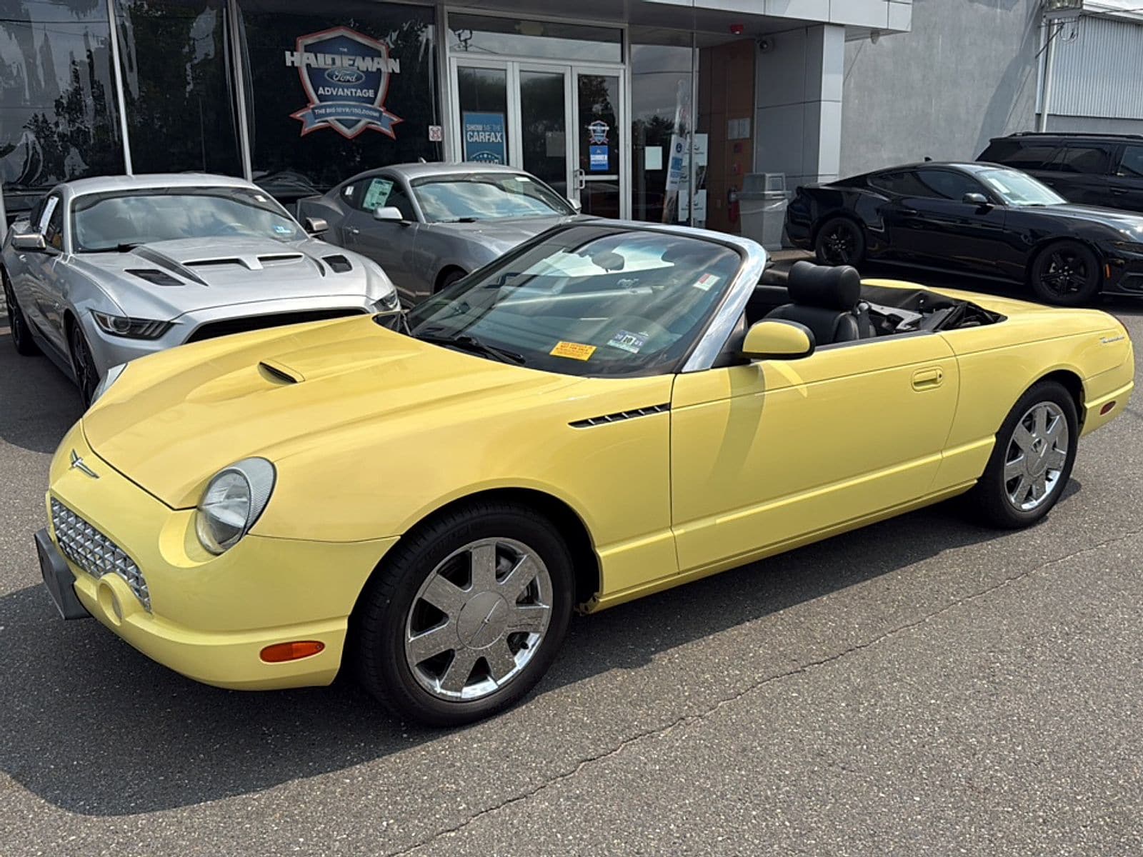 Used 2002 Ford Thunderbird Deluxe with VIN 1FAHP60A72Y115862 for sale in Robbinsville Township, NJ