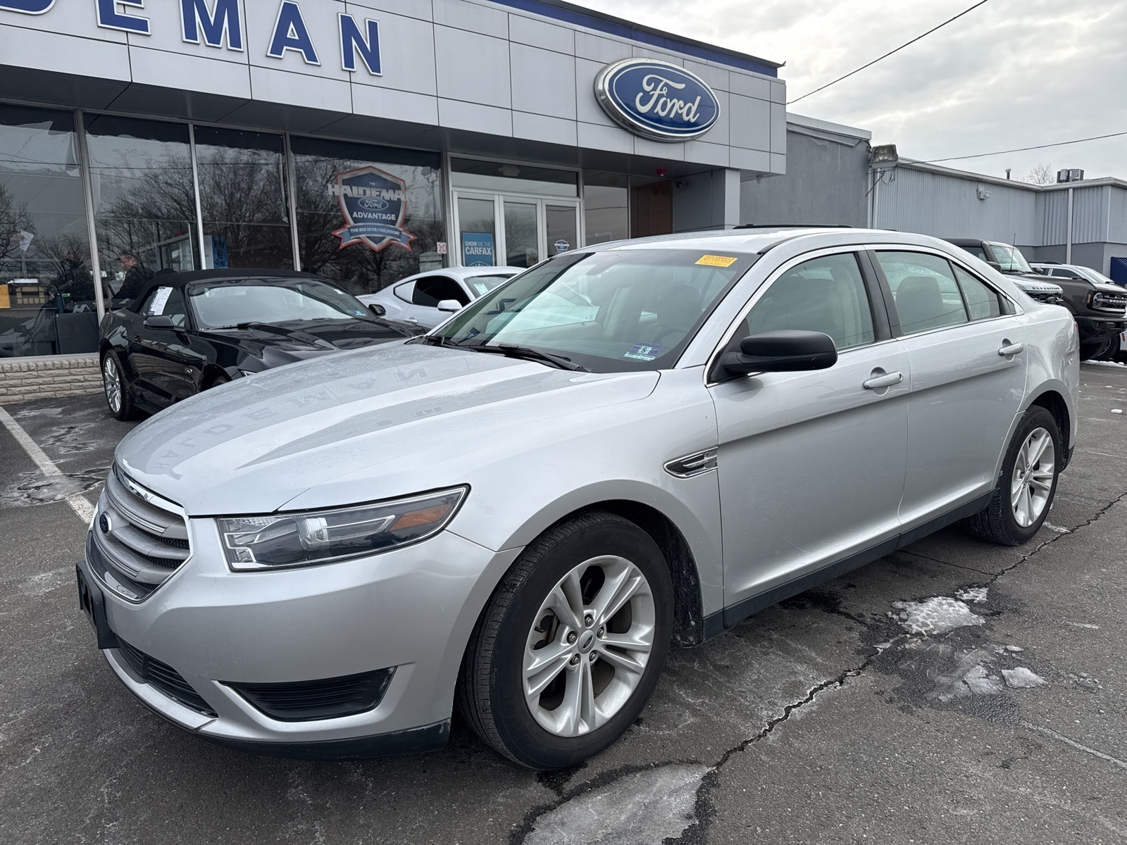 2015 Ford Taurus