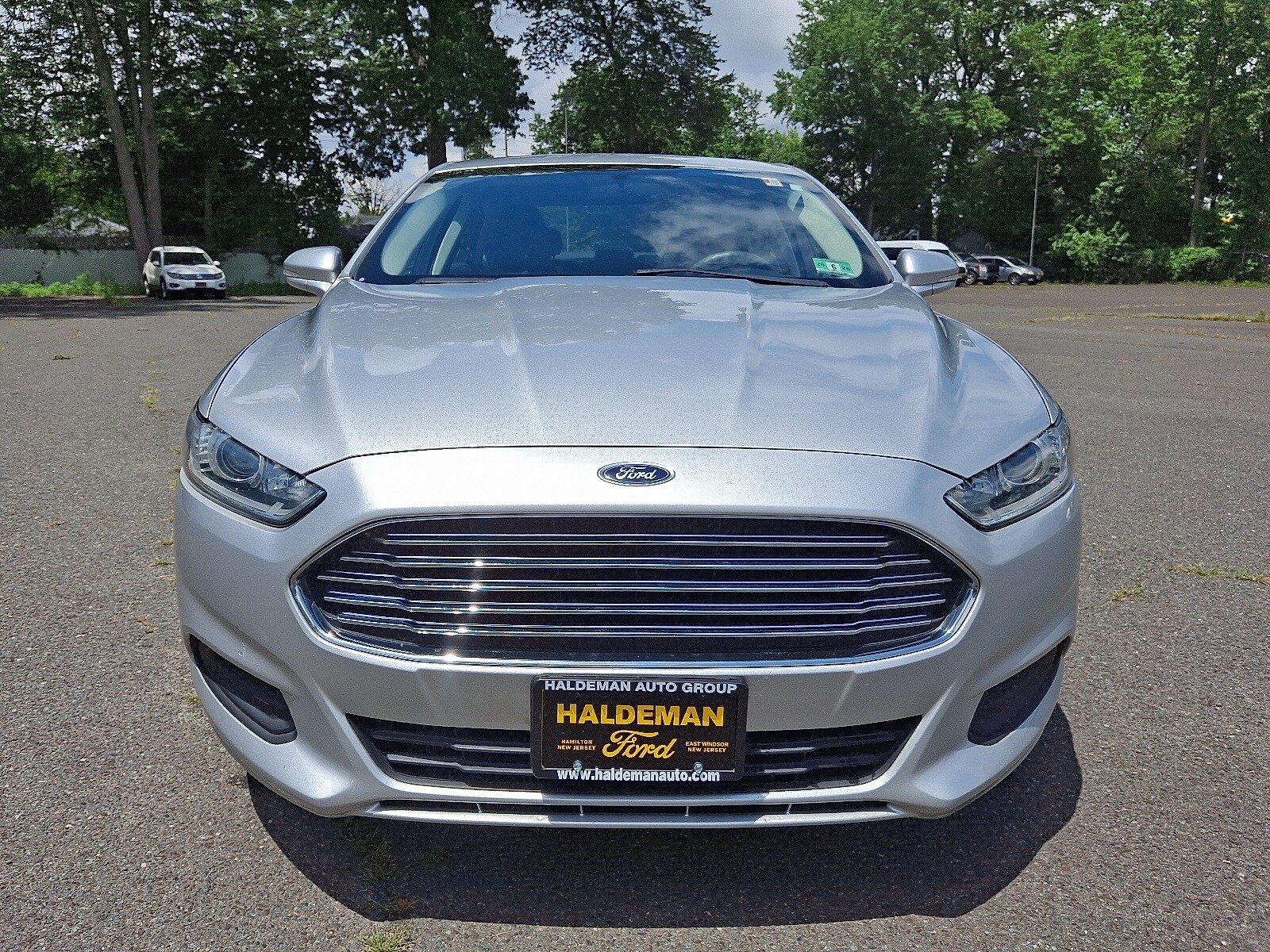 2014 Ford Fusion SE photo 2