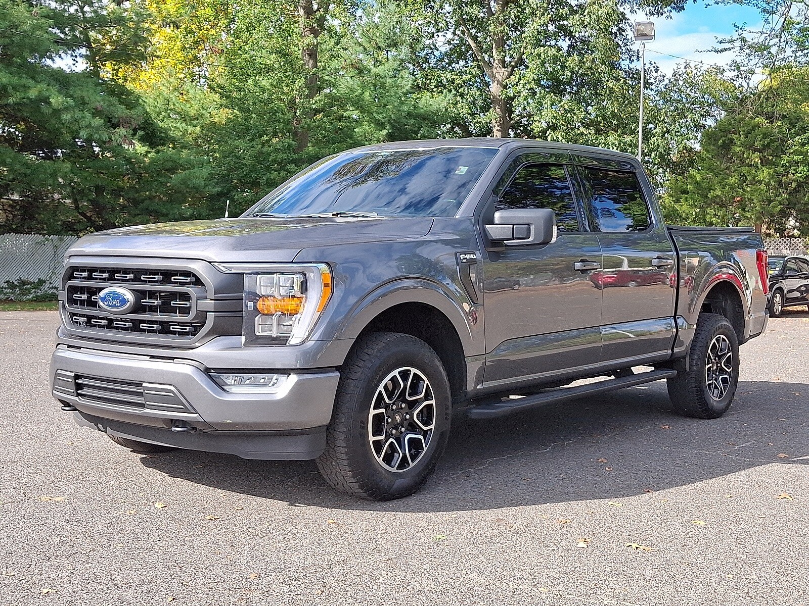 2022 Ford F-150 XLT photo 3