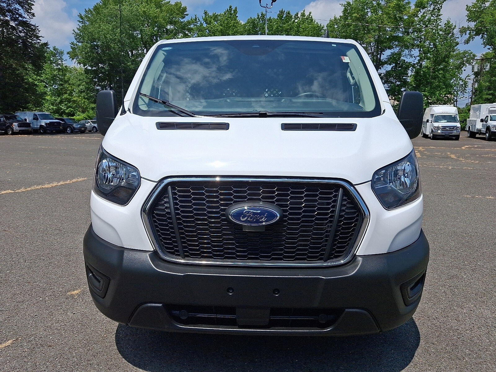 2023 Ford Transit photo 2
