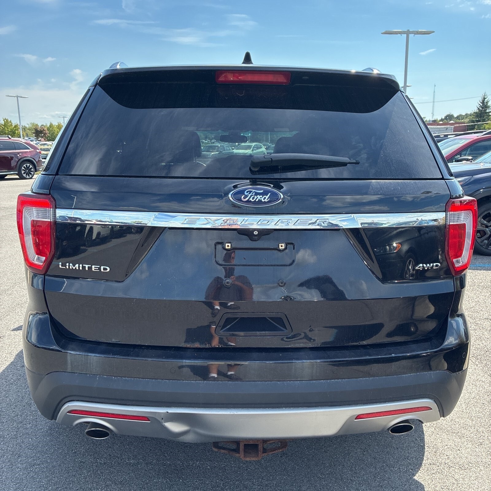 2016 Ford Explorer Limited photo 2
