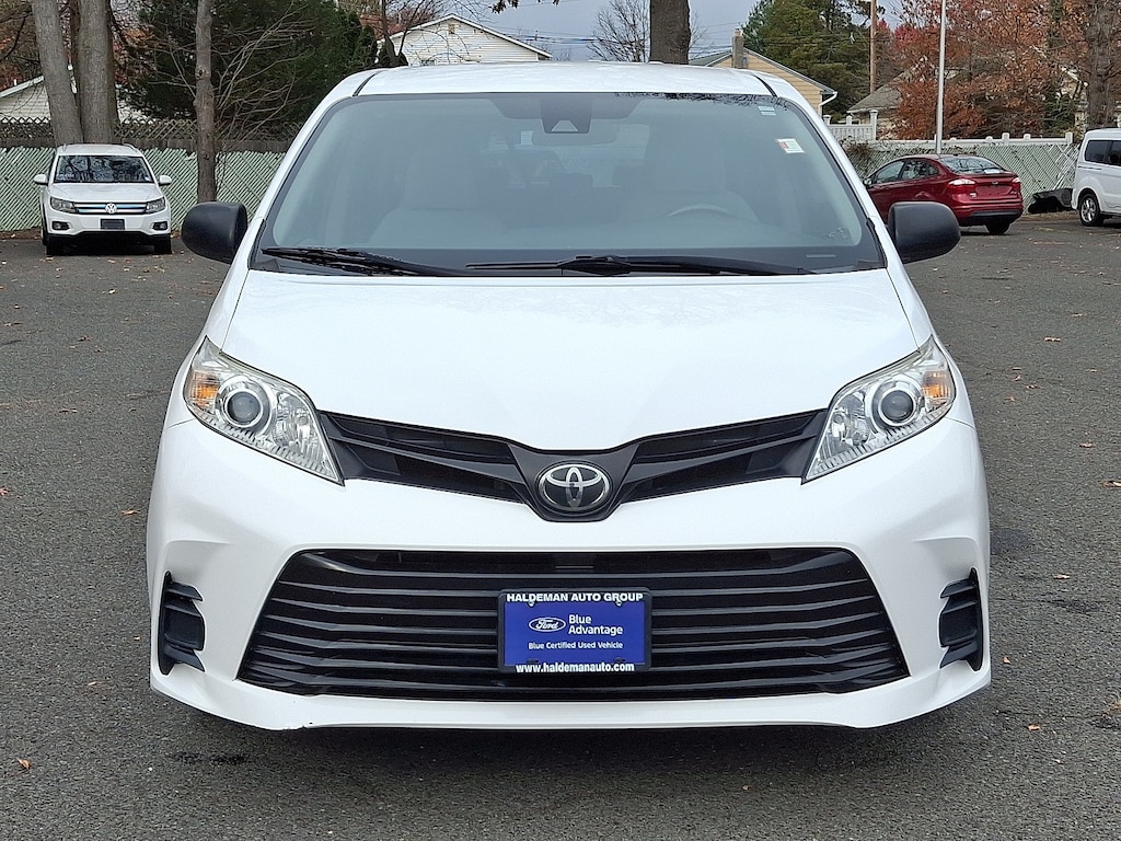 Certified 2018 Toyota Sienna L Minivan/Van