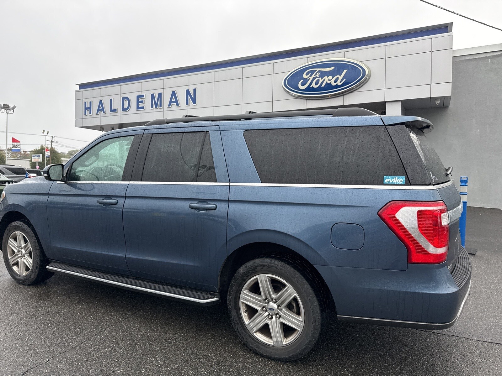 2020 Ford Expedition MAX XLT photo 3