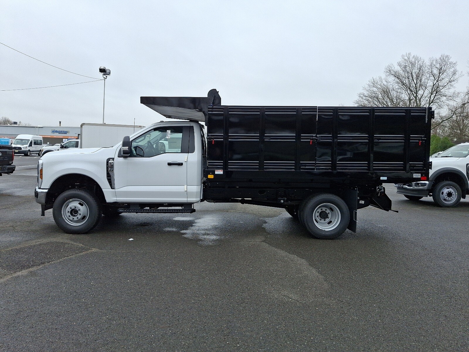 2024 Ford F-350 photo 4