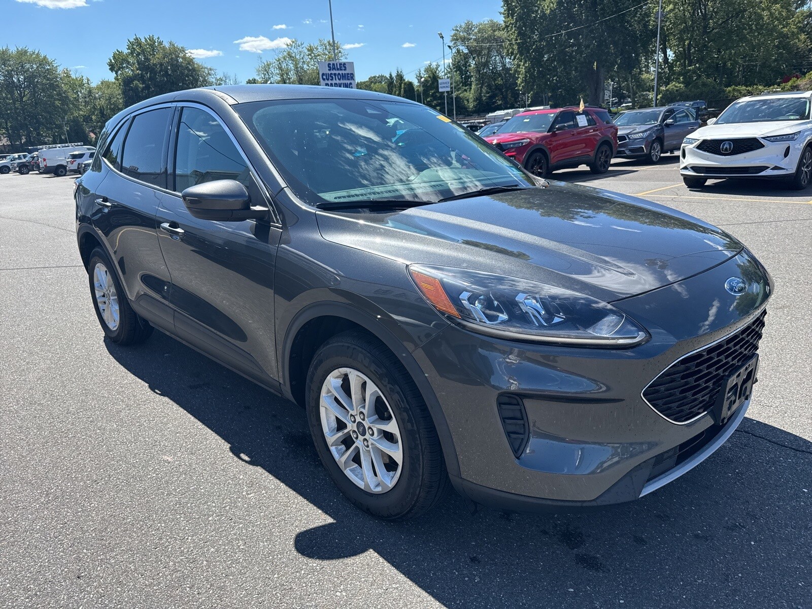 2020 Ford Escape SE photo 3