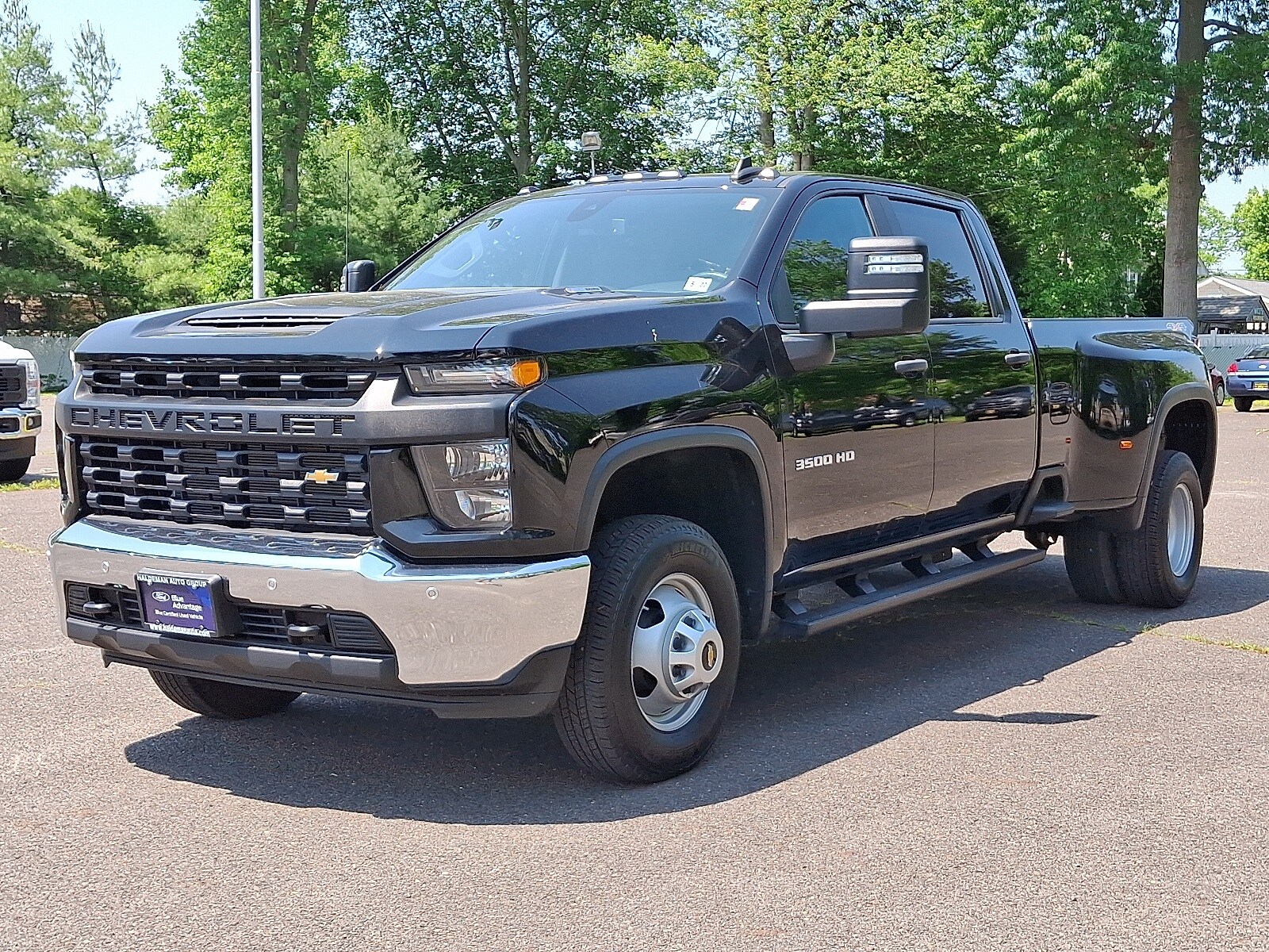 2022 Chevrolet Silverado 3500HD Work Truck photo 3