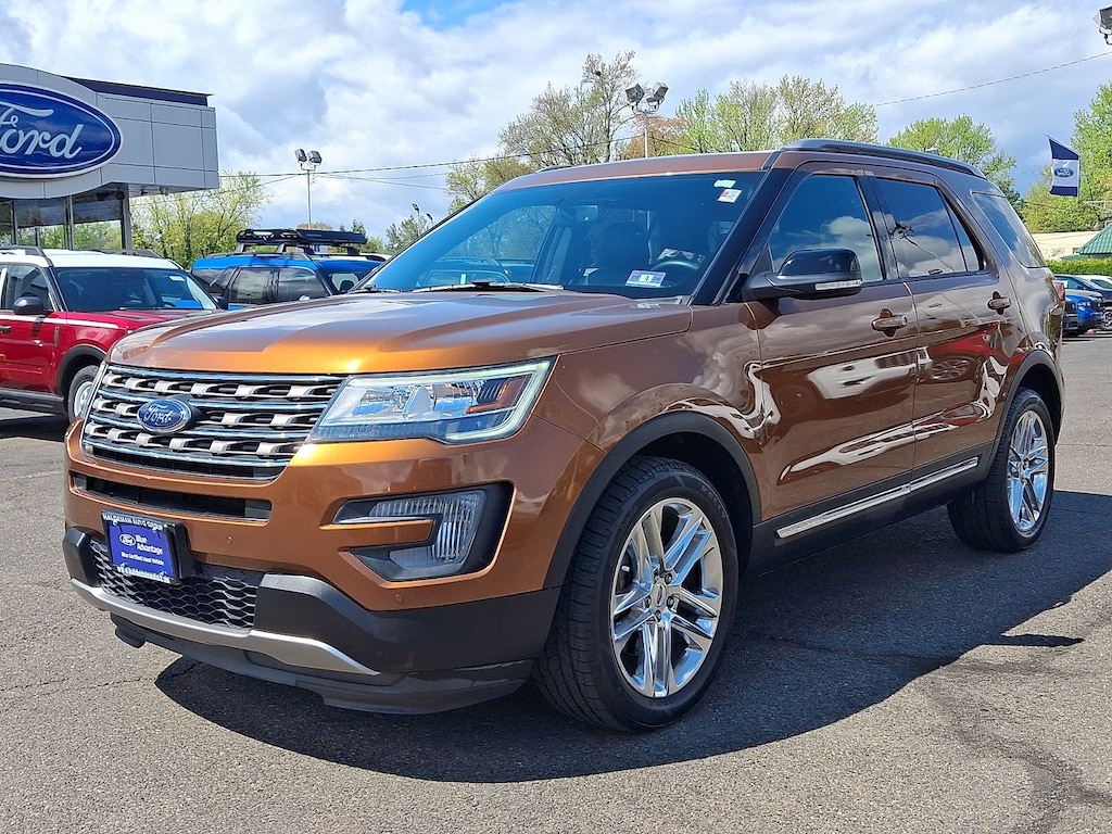 Certified 2017 Ford Explorer XLT SUV