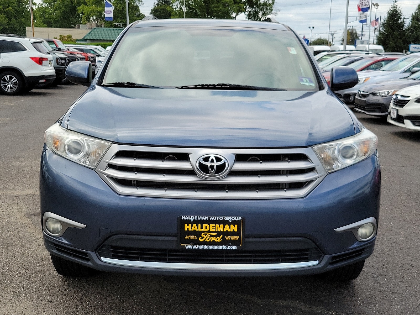 Used 2013 Toyota Highlander Base with VIN 5TDBK3EH2DS268649 for sale in Trenton, NJ