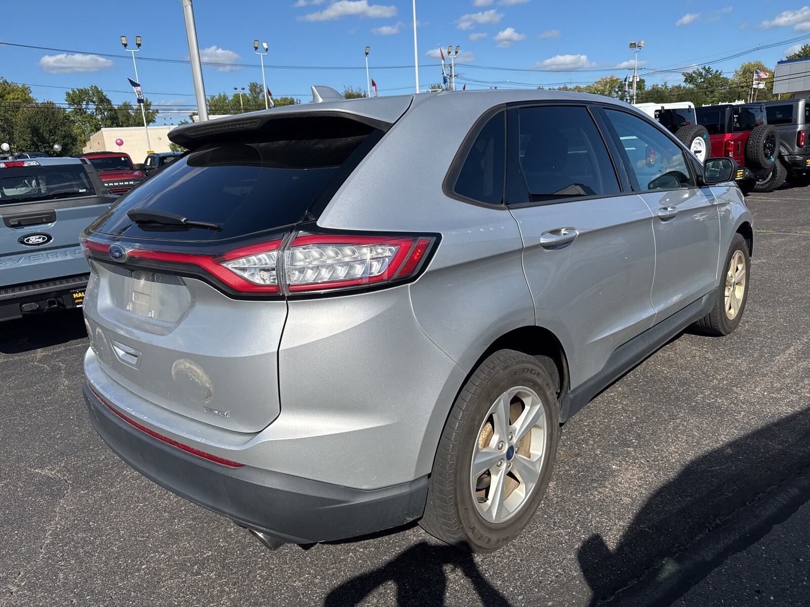 2018 Ford Edge SE photo 3