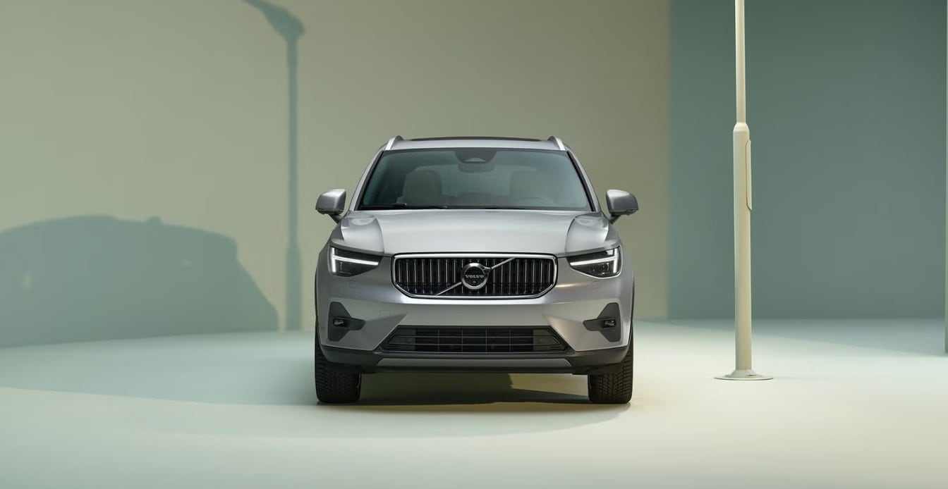 2025 Volvo XC40
