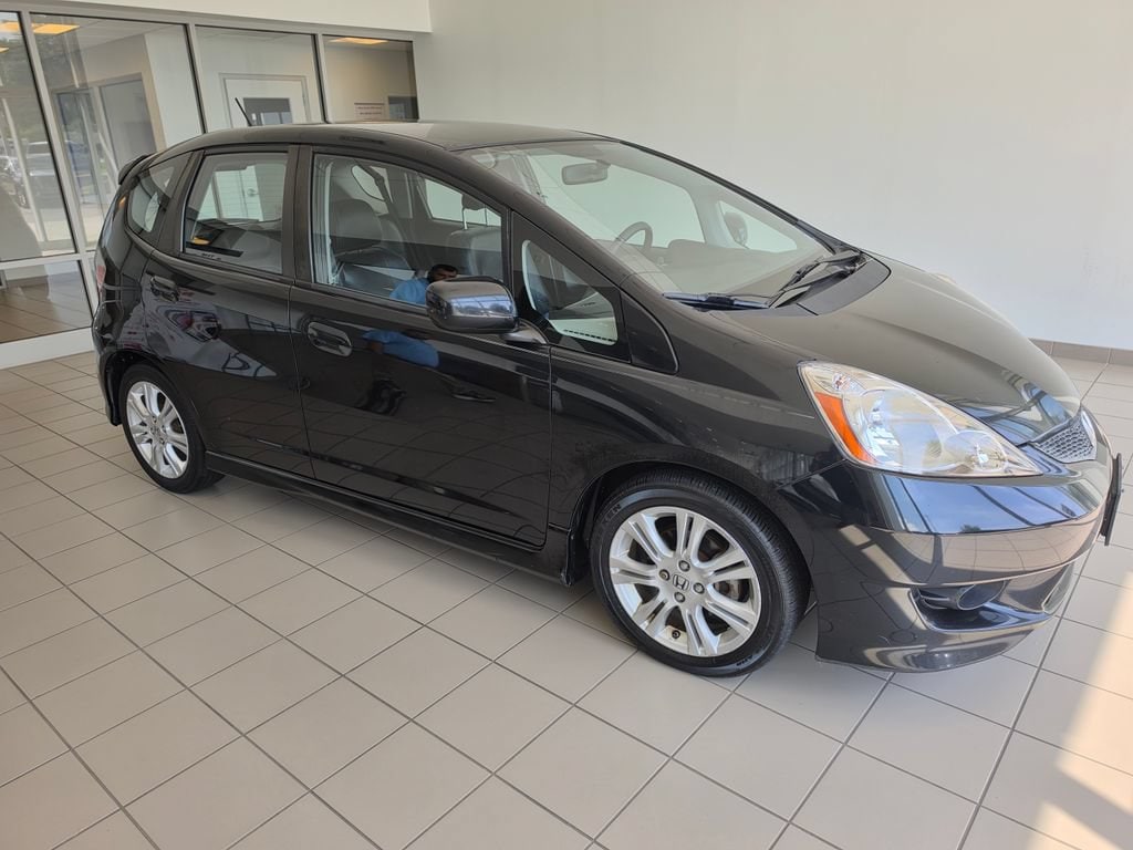 Used 2010 Honda Fit Sport with VIN JHMGE8H43AC024412 for sale in Richmond, VA