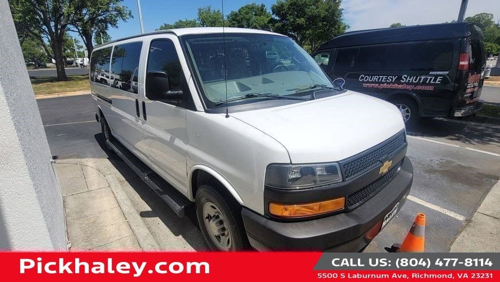 2022 Chevrolet Express 3500 LS Extended's photo