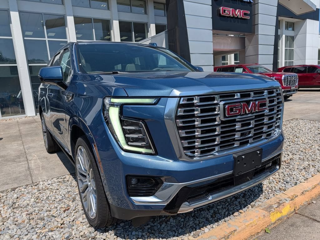 2026 GMC Yukon Denali - Photo 2