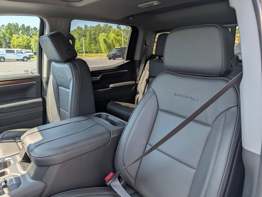 2026 GMC Sierra 1500 Denali - Photo 10