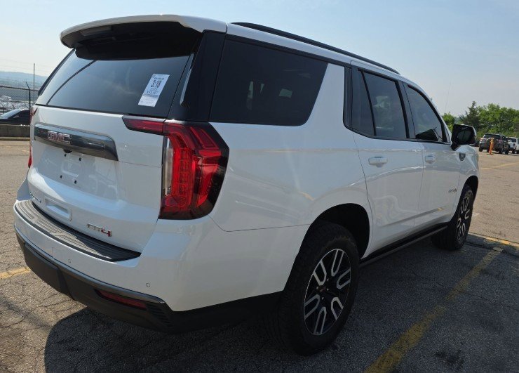 2023 Gmc Yukon AT4 photo 2