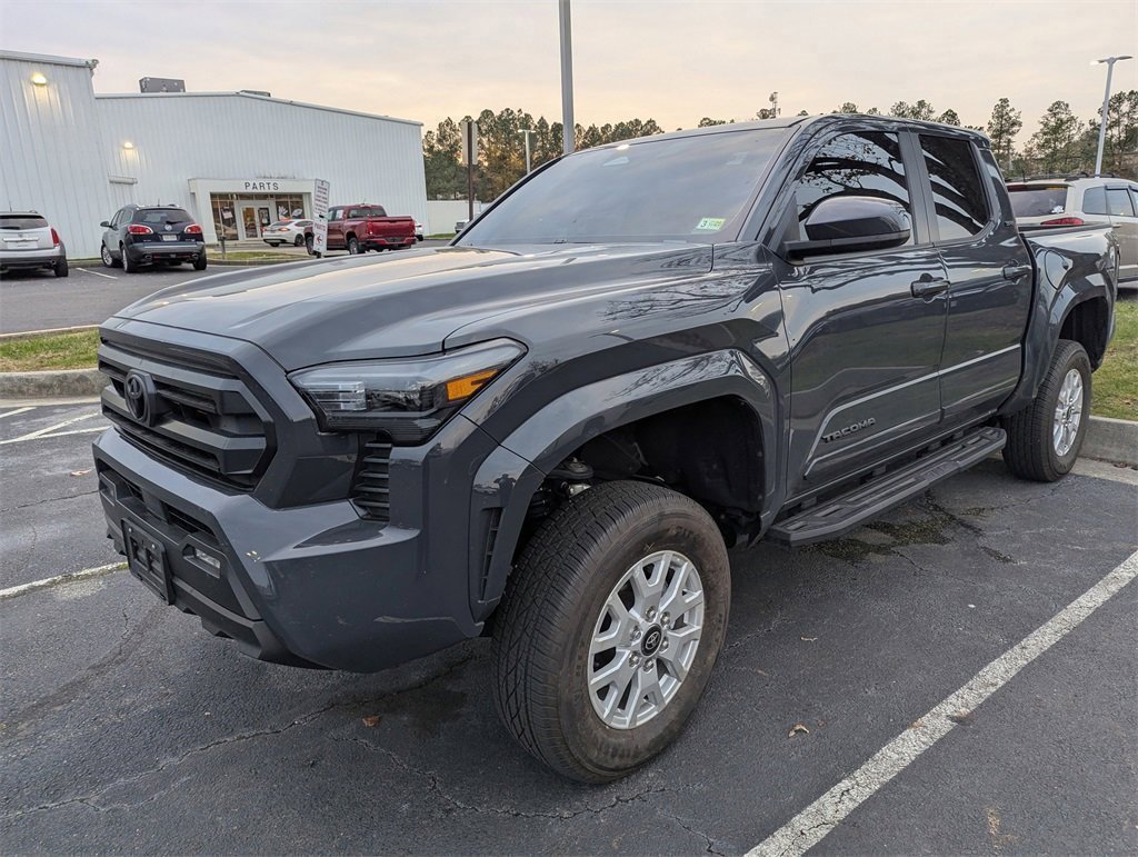 2024 Toyota Tacoma SR5 photo 3