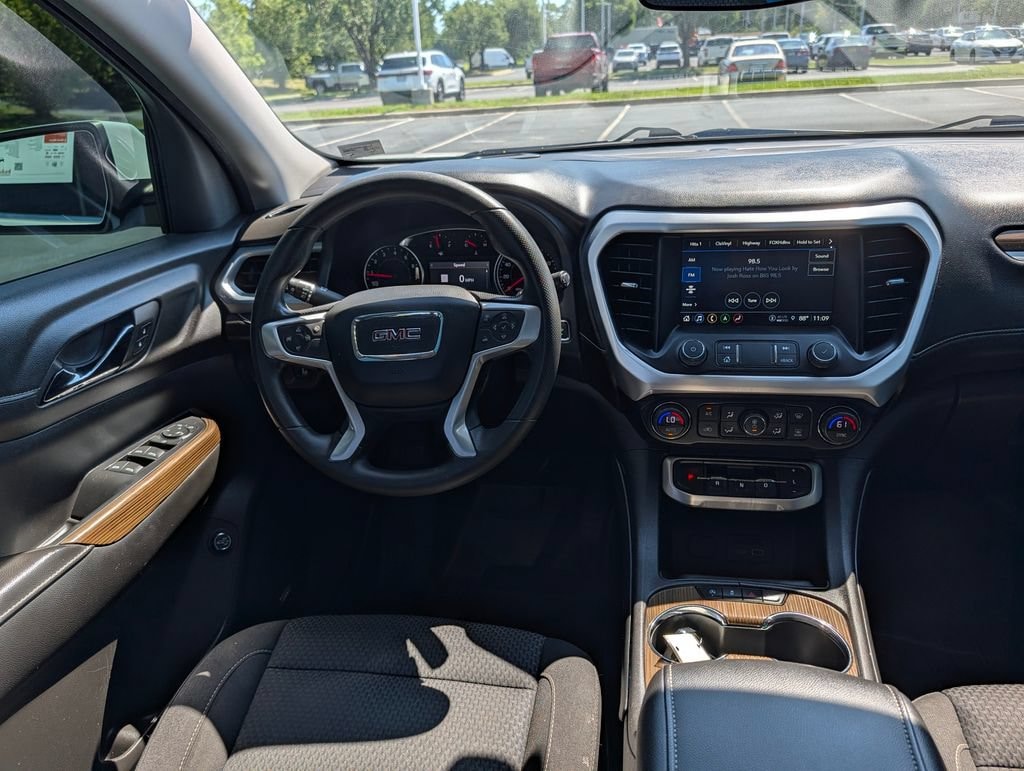 Used 2022 GMC Acadia SLE SUV