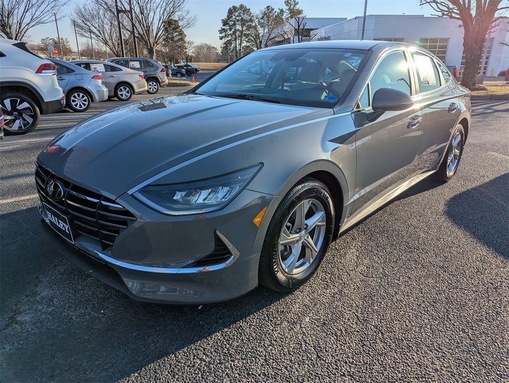 Used 2023 Hyundai Sonata SE Sedan