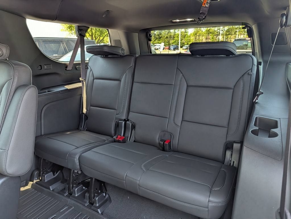 2026 GMC Yukon XL Denali - Photo 14
