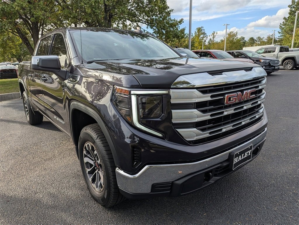 Used 2022 GMC Sierra 1500 SLE Truck Crew Cab